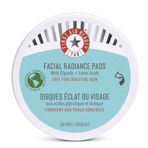 🆕 First Aid Beauty Facial Radiance Pads - Teal and White! 💥